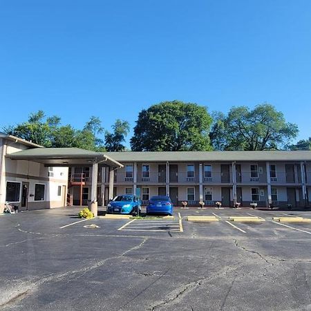 First Western Inn Caseyville Εξωτερικό φωτογραφία