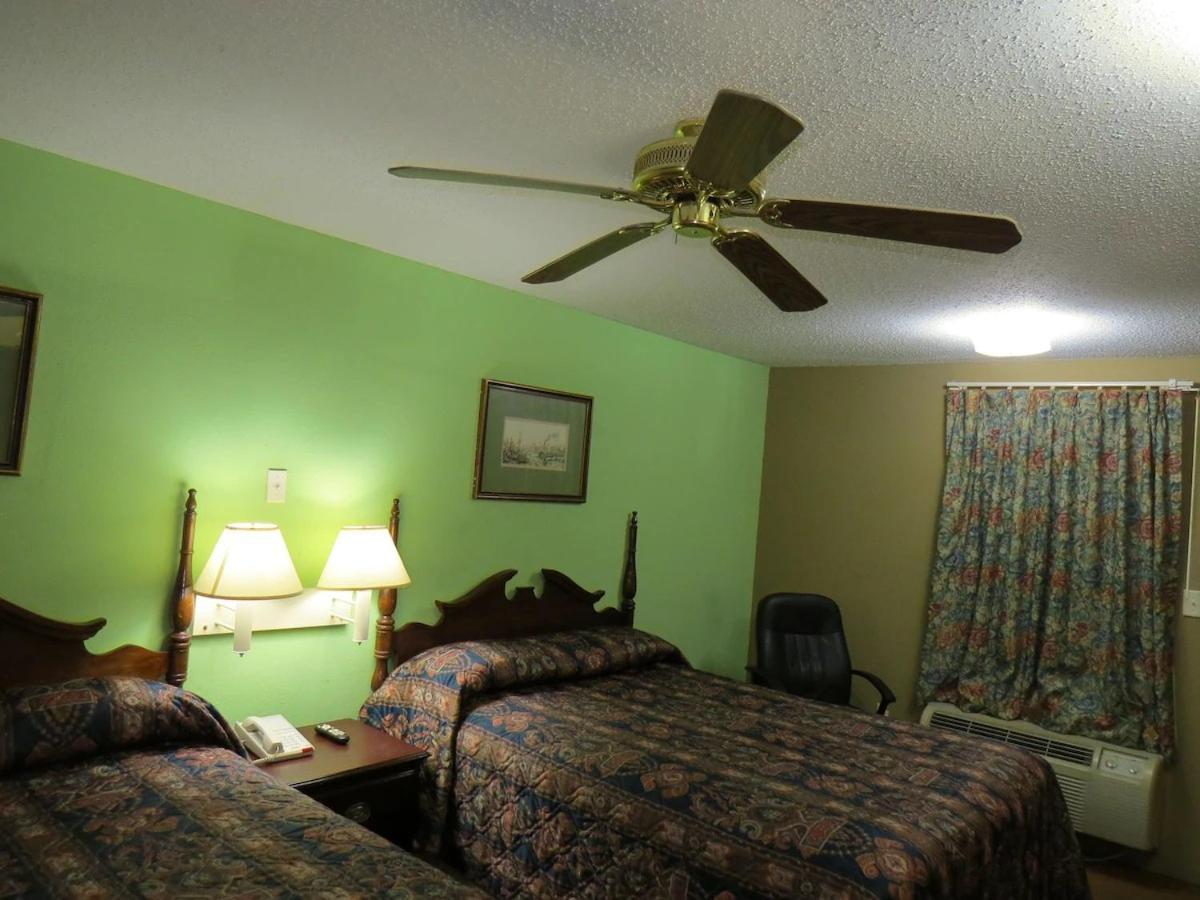 First Western Inn Caseyville Εξωτερικό φωτογραφία