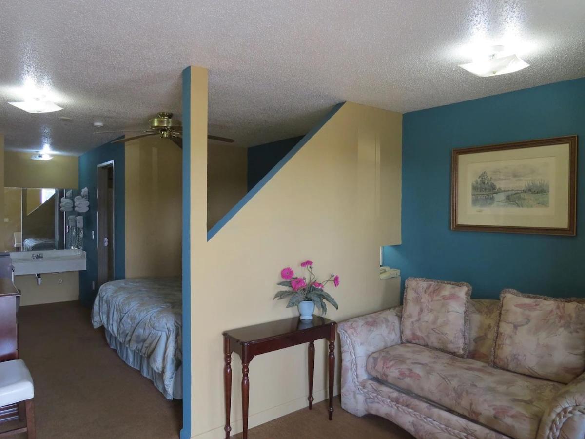 First Western Inn Caseyville Εξωτερικό φωτογραφία