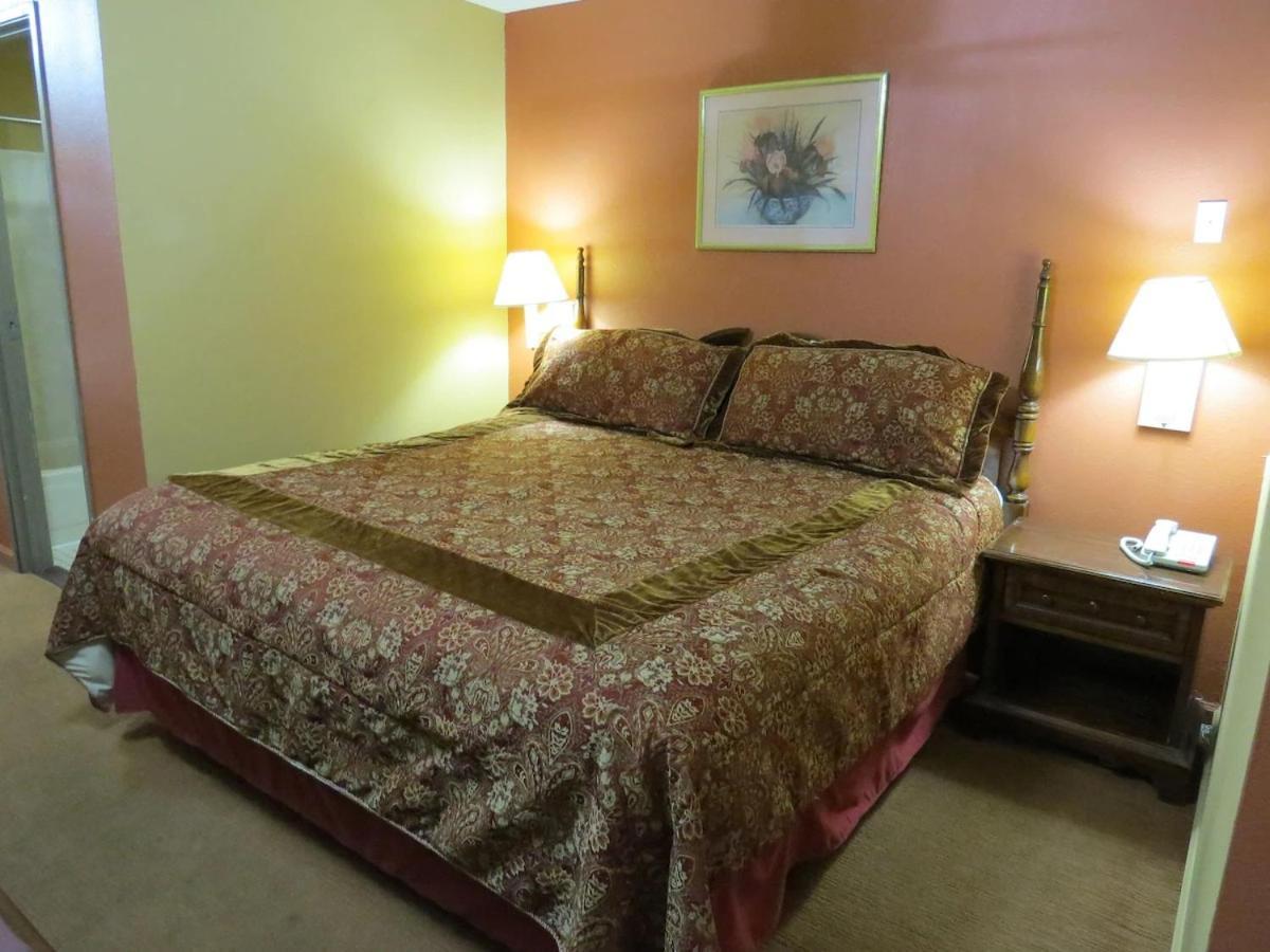 First Western Inn Caseyville Εξωτερικό φωτογραφία