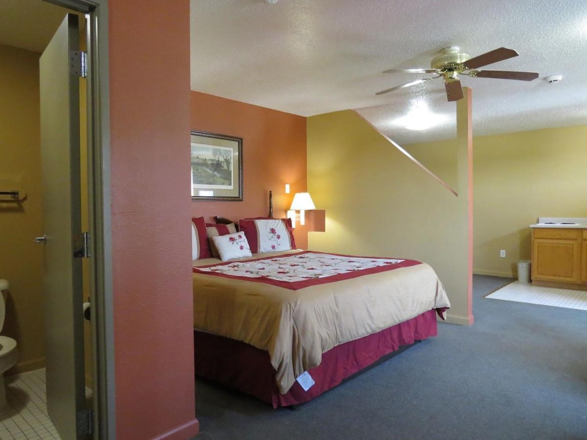 First Western Inn Caseyville Εξωτερικό φωτογραφία